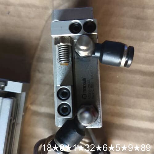 Maxair滑台气缸AXS8-20AS，有6个，成色轻微使用
