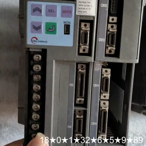东荣伺服驱动器VLNBT-006P2V-XXX，，2台