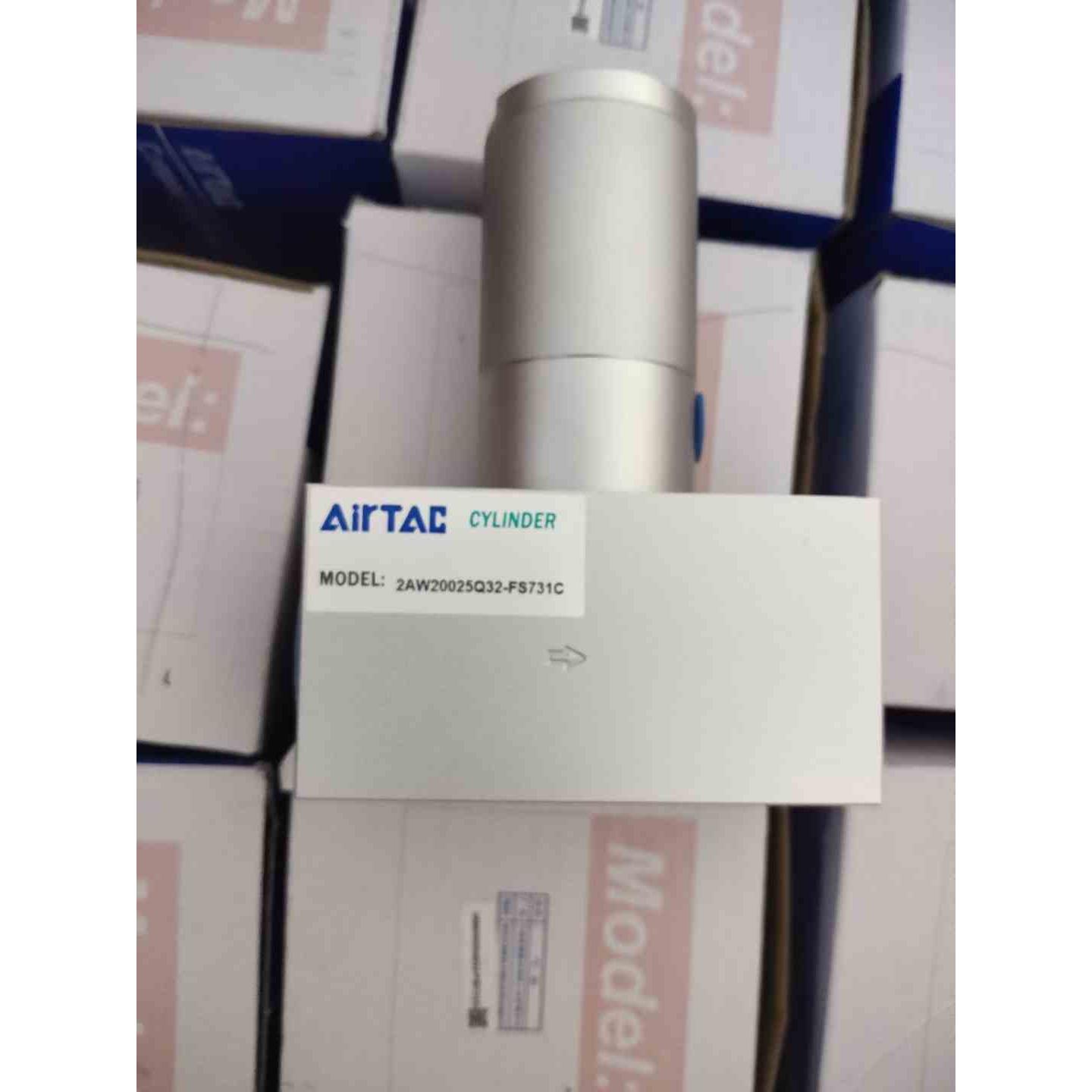 原装亚德客薄型气缸和阀类非标定制2AW20025Q32-NJ788C现货