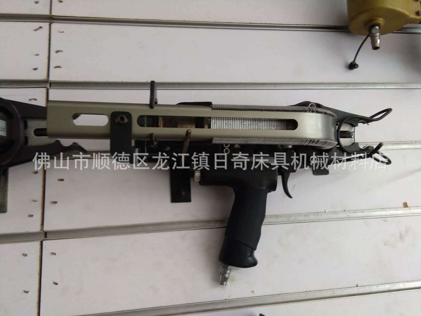 日奇2公分气动扣棕枪床垫配件