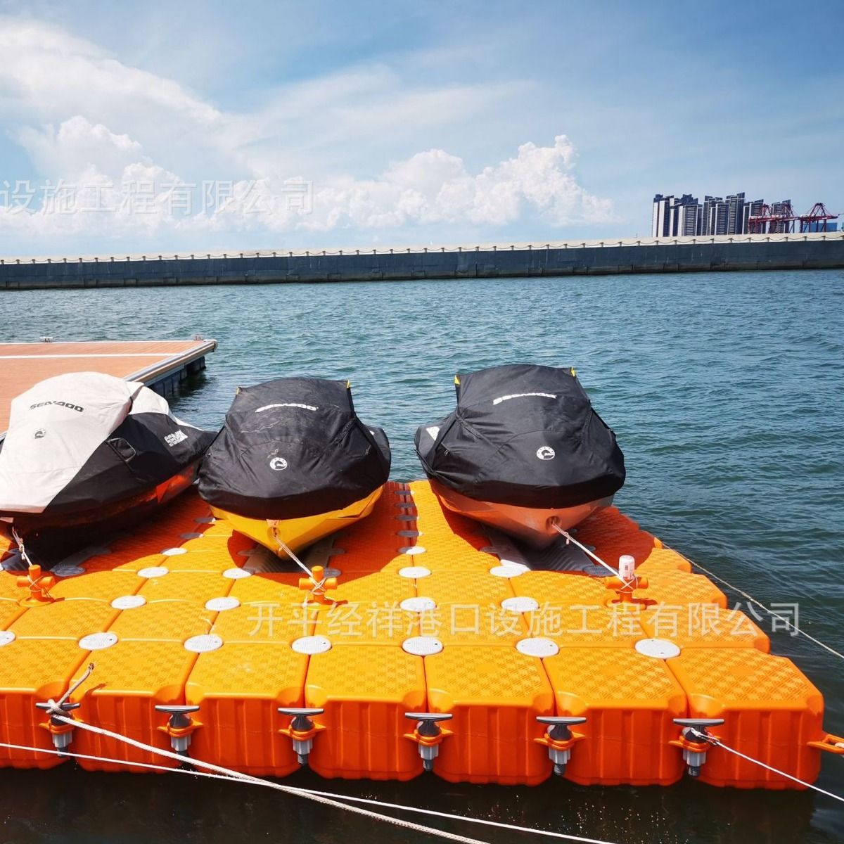 塑料浮筒水上平台皮划艇龙舟快艇浮桶浮动码头浮桥钓鱼浮台厂家
