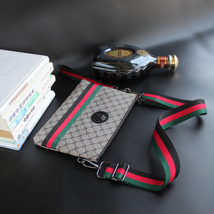 虎头信封包一包多用斜挎包男女手机包2025新款软皮手拿包挂脖男包