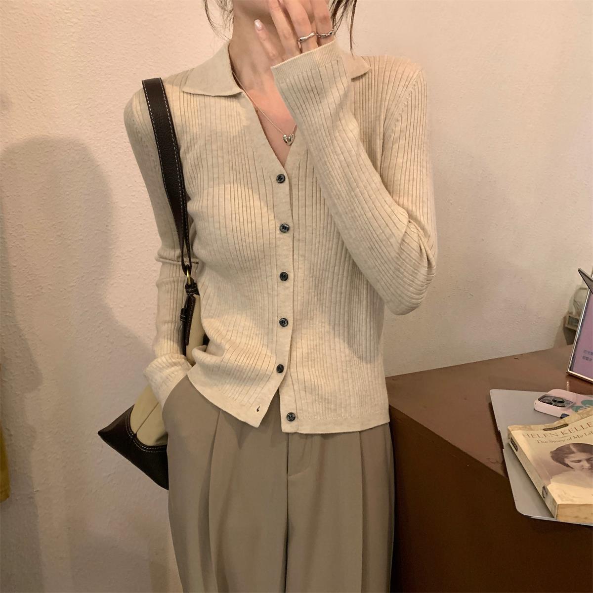 杏色螺纹针织开衫女春秋polo领上衣轻熟风纯欲V领翻领长袖打底衫