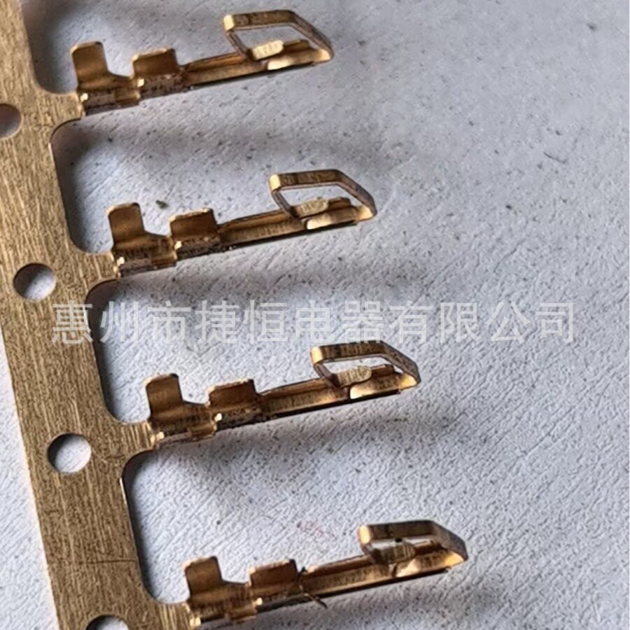 线条灯端子连接器免焊接导电连续插头直插式线束接线端子冷压端子