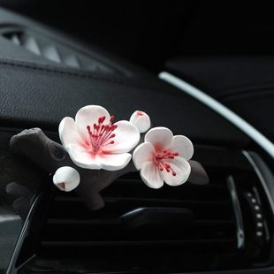 饰摆件桃花香薰 礼物车用香水车载空调樱花车内饰出风口香氛汽车装