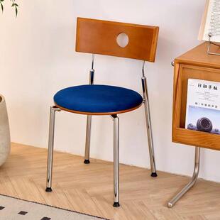 家用餐椅现代简约靠背椅子贝格设计师复古民宿实木餐桌椅北欧风