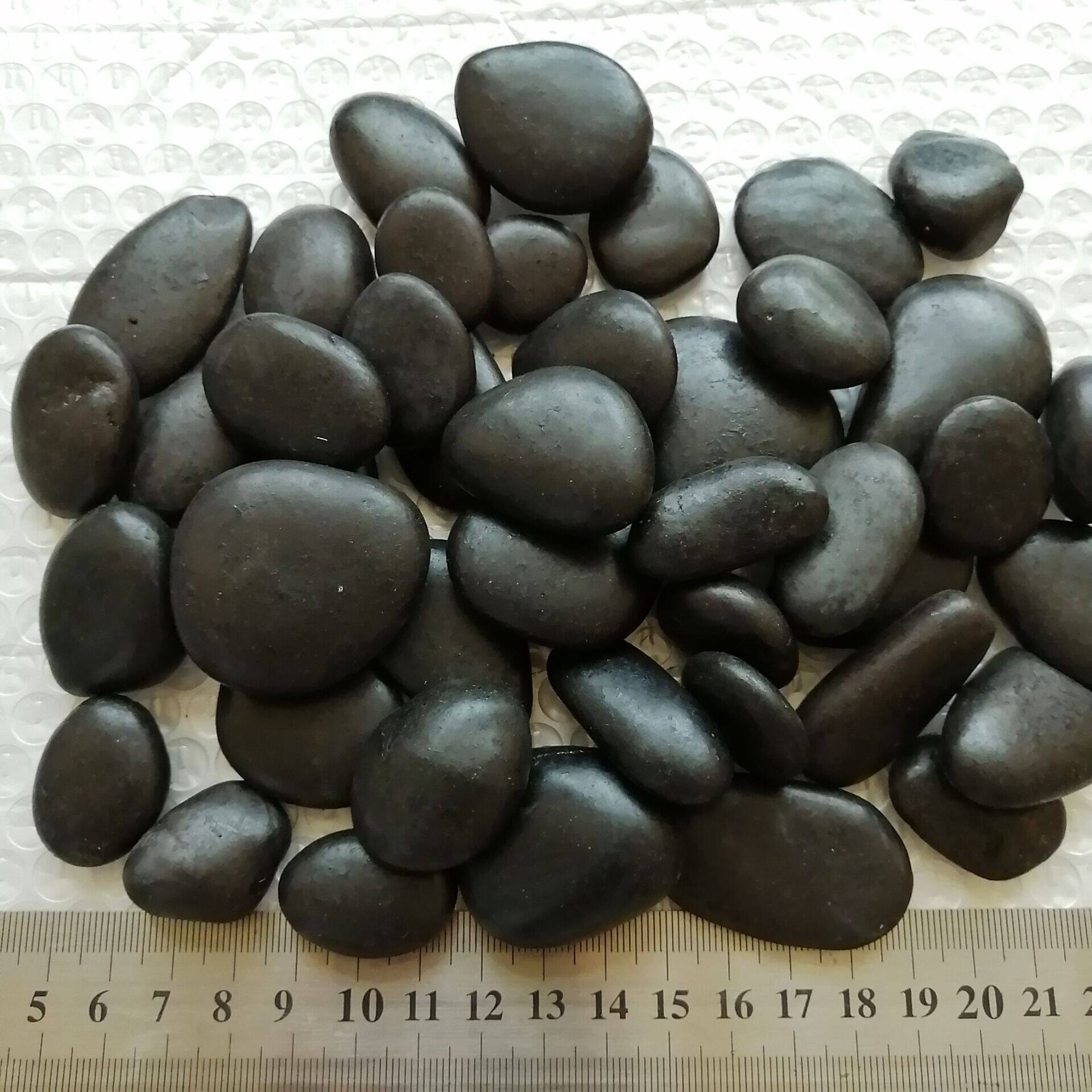 工厂批发鹅卵石哑光精抛光亮光五彩色雨花石景工程园艺装饰
