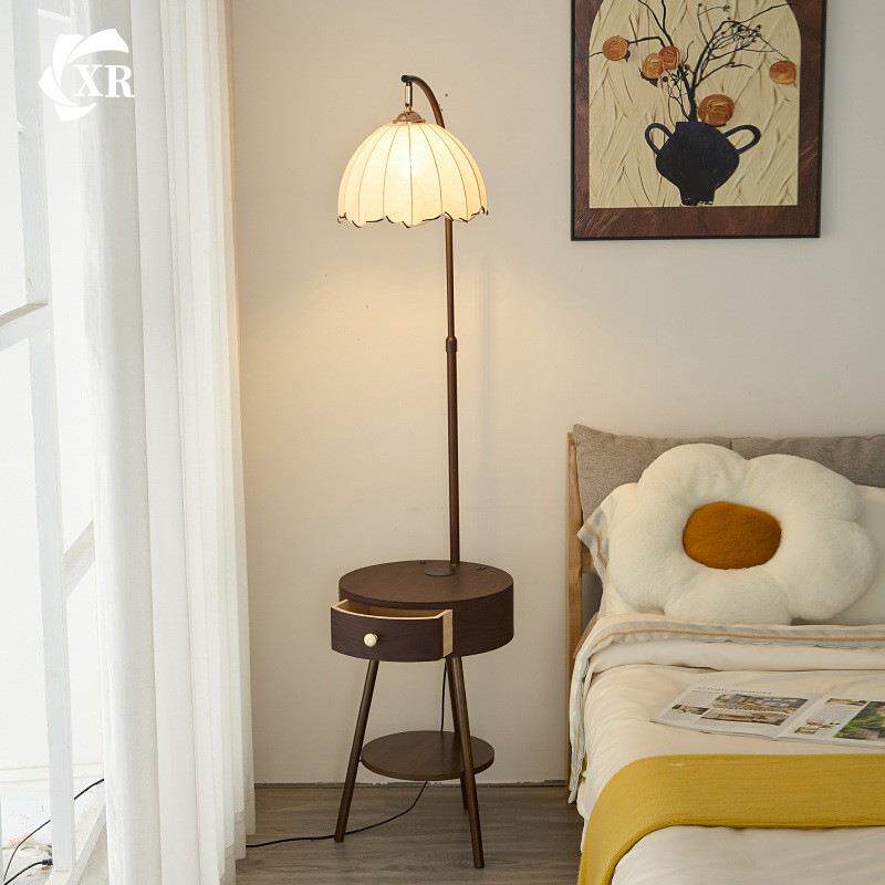 中古风卧室落地灯客厅沙发旁边机置物架摆件氛围灯床头柜台灯一体