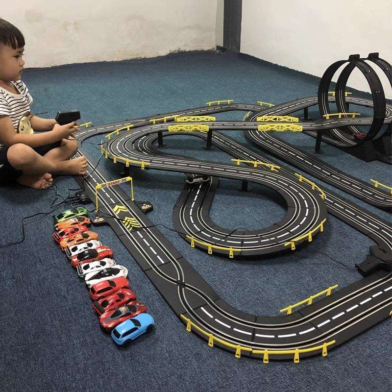 热销路轨道赛车玩具儿童双人大型赛道8-10岁男孩电动遥控汽车