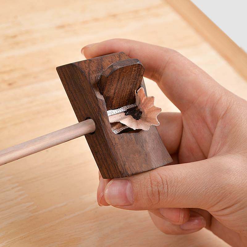 卷笔刀削铅笔器学生用多功能钻刨旋绞小学生小型剥铅笔机小式耐用