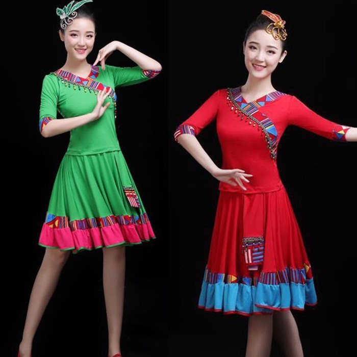 弹性牛奶丝广场舞服装