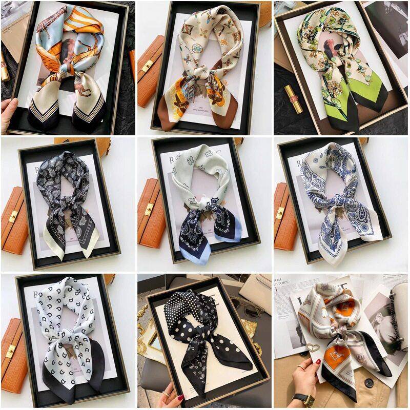 Women Ditsy Floral Print Square Scarf Feeling Comfortable