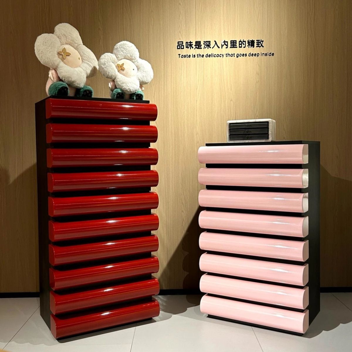 现代极简实木收纳斗柜