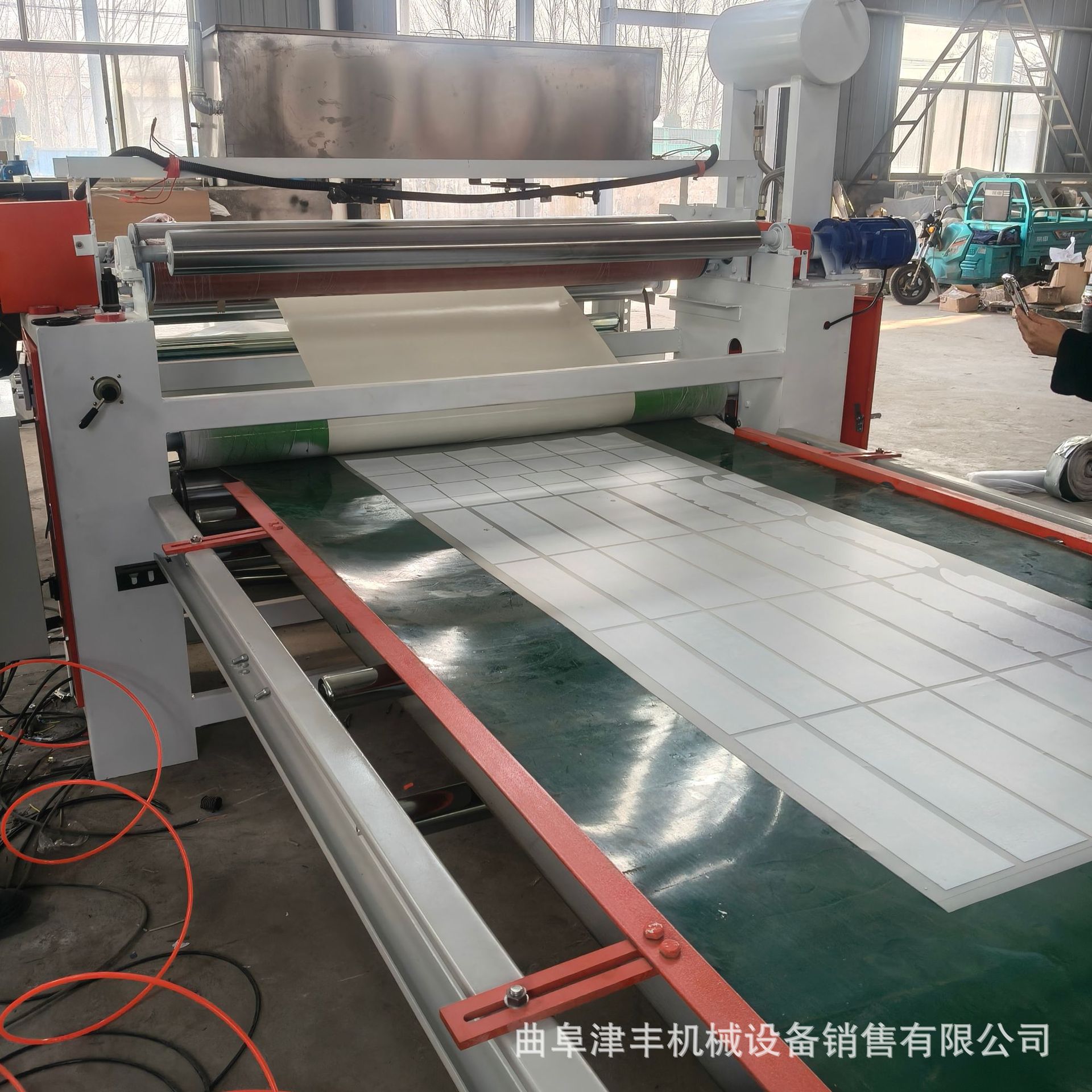 自带粘性泡棉双面胶涂胶机