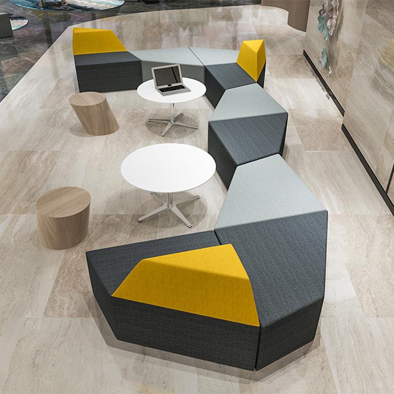 创意北欧现代轻奢组合办公室售楼部会议室写字楼接待区酒店沙发