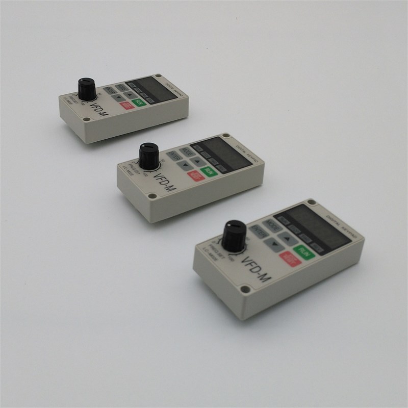 VFD-M台达A单三相380v面板0,4 0,75 2,2kw变频器VFD015M43B 1.5KW