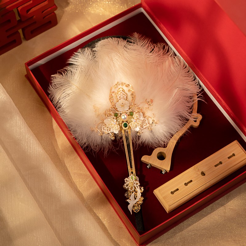 舞绣缘羽毛团扇中式古风新娘结婚晨袍拍照扇子旗袍婚礼出嫁手捧花