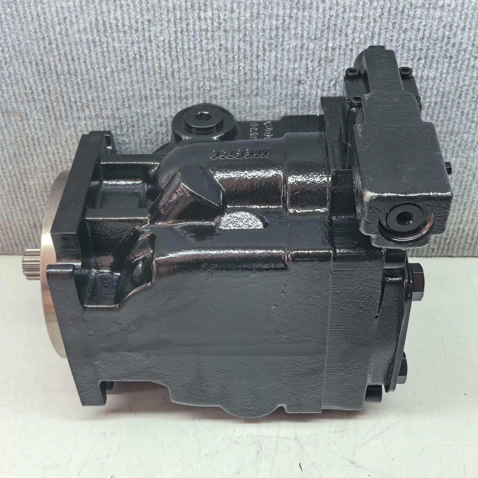 83029471  JRRS45BPC28NNNNN3C2NZA2NFFFJJJNNN # Danfoss液压泵