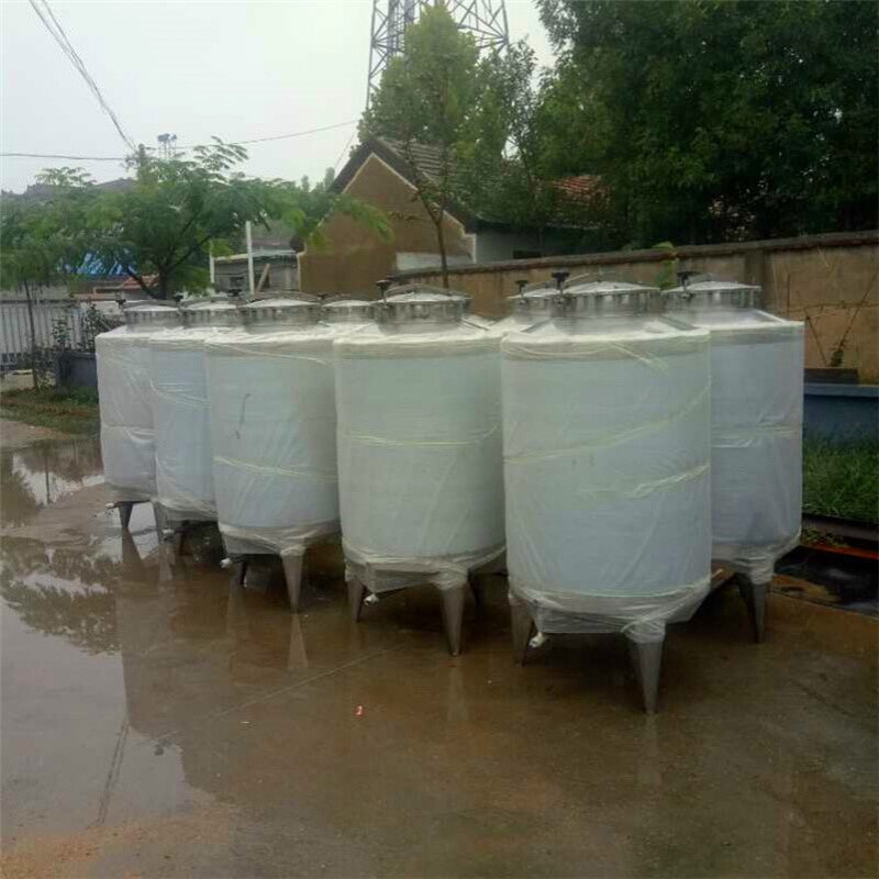 批发散酒装酒钢罐 立式密封储存罐 不锈钢平底装酒罐批发供应商