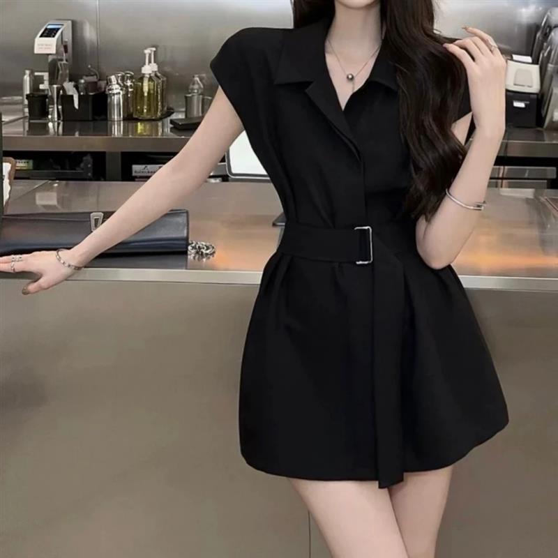 流景阁服饰夏季新款气质显瘦系带收腰短袖上衣配时尚高腰短裤套装