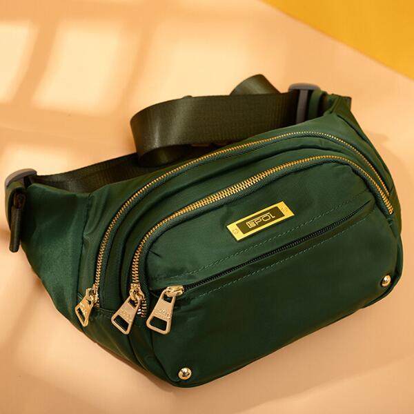 日常通勤斜挎小包包女新款运动腰包潮手机包帆布胸包跑步胸前包