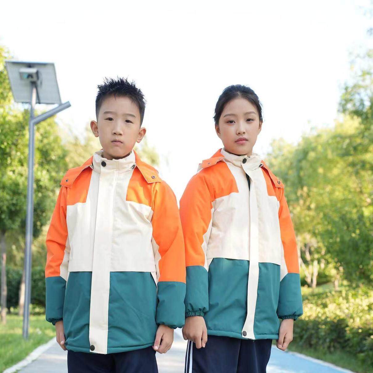 小学生新款冲锋衣秋冬加绒加厚一体棉服幼儿园服冬季儿童班服保暖图片
