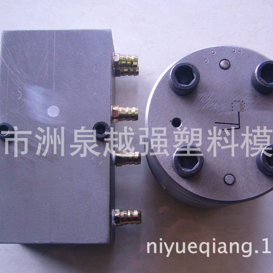 供应卡条装饰条塑料硬胶条包边条挤出模具真挤塑模具