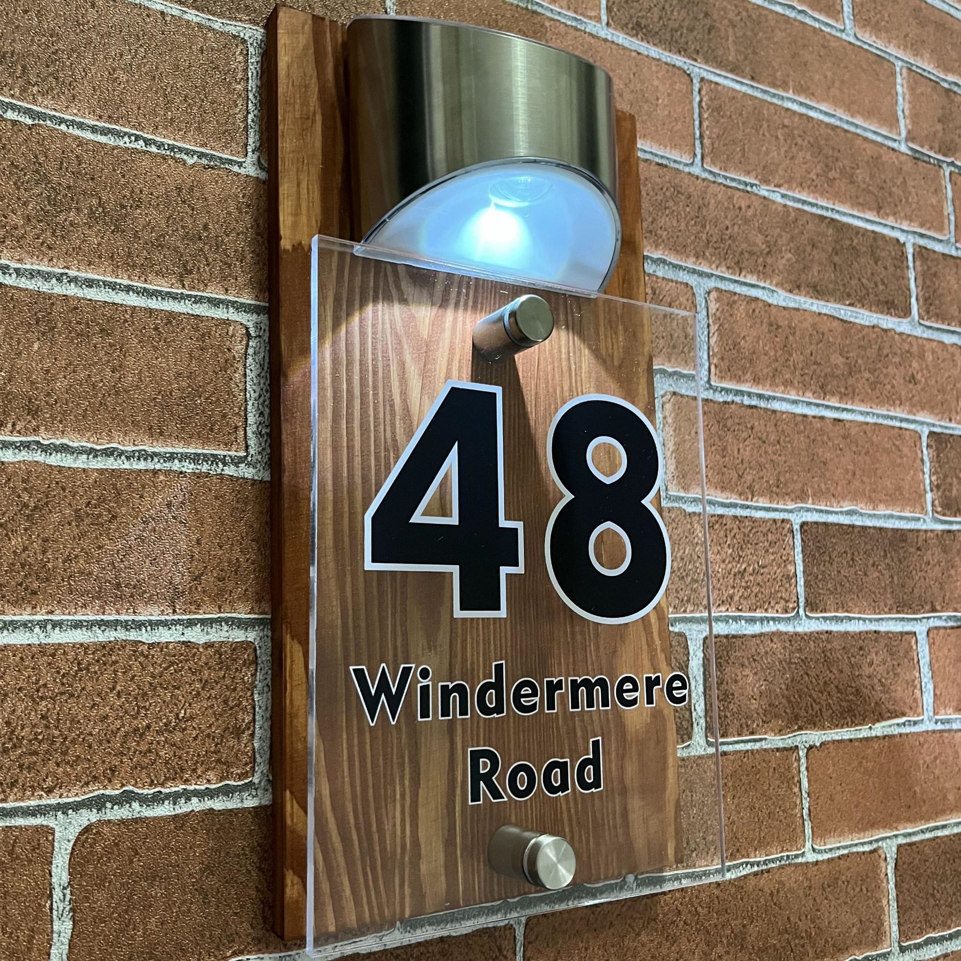 跨境实木太阳能门牌制作doorplate亚马逊POD雕刻镂空带灯全套