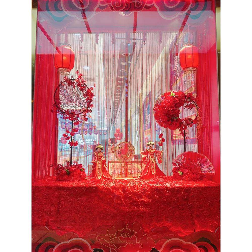 新年元旦节金店珠宝店橱窗装饰摆件道具浪漫氛围陈列设计落地布置