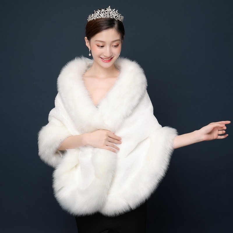 毛毛披肩婚纱冬季保暖新娘结婚宴会保暖加厚加大披风狐狸毛仿皮草