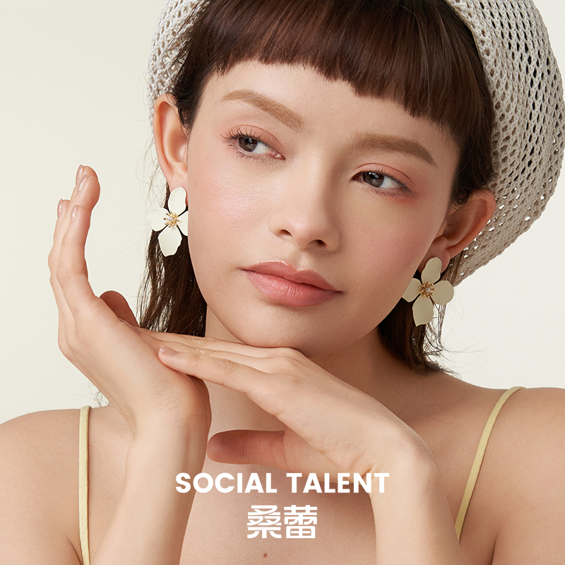 Social Talent桑蕾春暖花开系列四照花玉白色耳钉925银针春夏新款