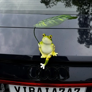 【下单立减50】车载可爱悠闲坐姿青蛙撑伞青蛙钓鱼创意玩偶PX