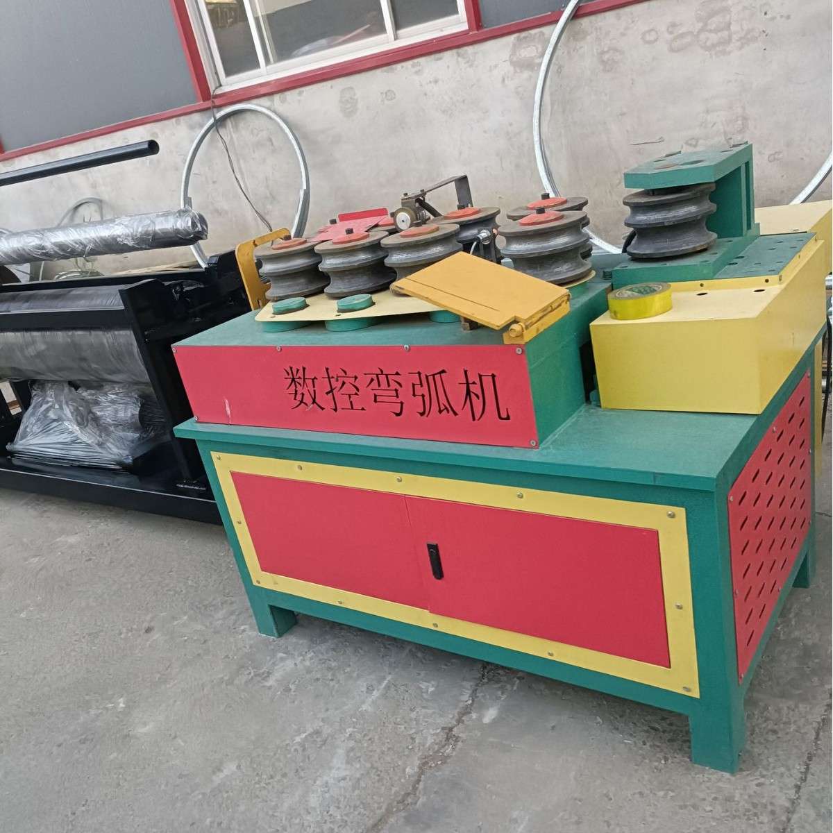 数控弯弧机电动弯管机方管圆管槽钢不锈钢管直角U型成型弯管机
