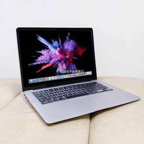 新款13寸电脑模型macbook全屏15寸道具树脂摆件笔记本假电垒德株