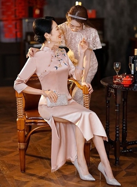 一件代发喜婆婆冬季婚宴长袖礼服中年妈妈旗袍厂家直销大码23D09