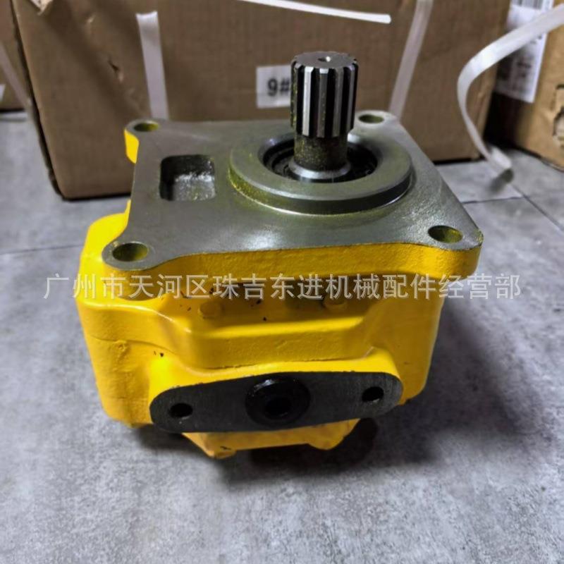 07432-72203 推土机D58 D57 D53齿轮泵