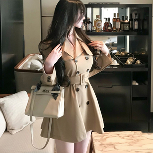 卡其色收腰中长款风衣裙2025秋新款巨好看双排扣英伦风大衣外套女