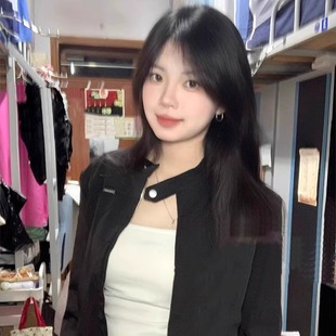 美式辣妹黑色短款外套女秋季2024新款修身高级感立领夹克长袖上衣