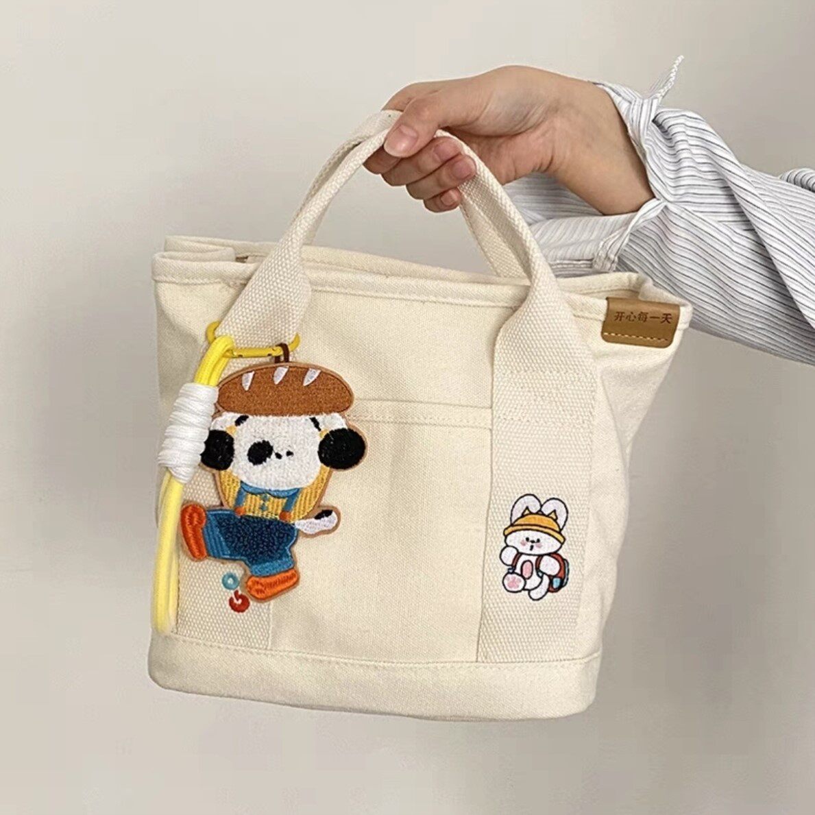 수납공간이 있는 핸드백 캔버스백 일제 크로스백 마미백 도시락가방 천가방 업무수납가방