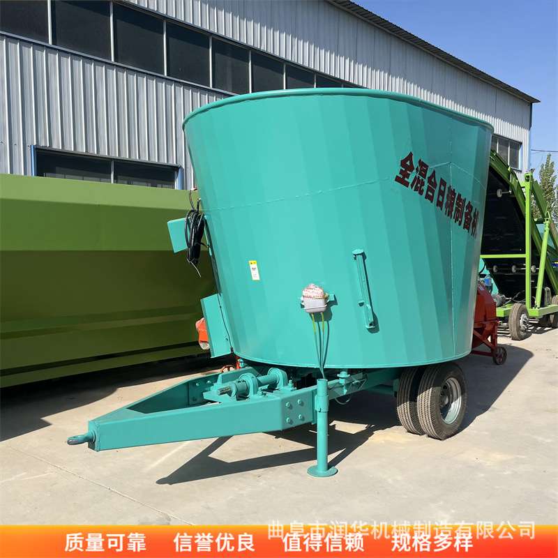 30立方全混合搅拌机牛马羊养殖稻草粉碎混料机双搅龙营养草料制备