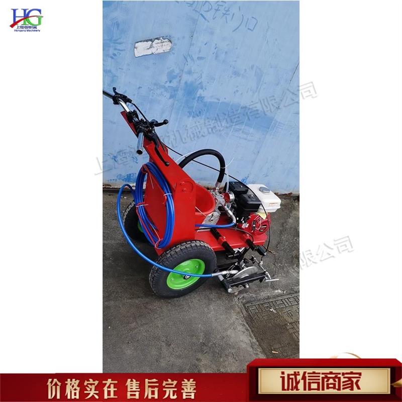 学校田径场专用划线机 小型塑胶跑道标线设备 运动场足球场涂线车