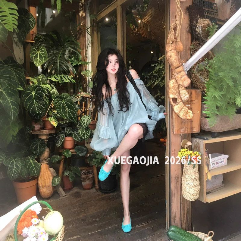 温柔系露肩洋气减龄漂亮连衣裙女夏季ootd穿搭新款短裙巨好看裙子