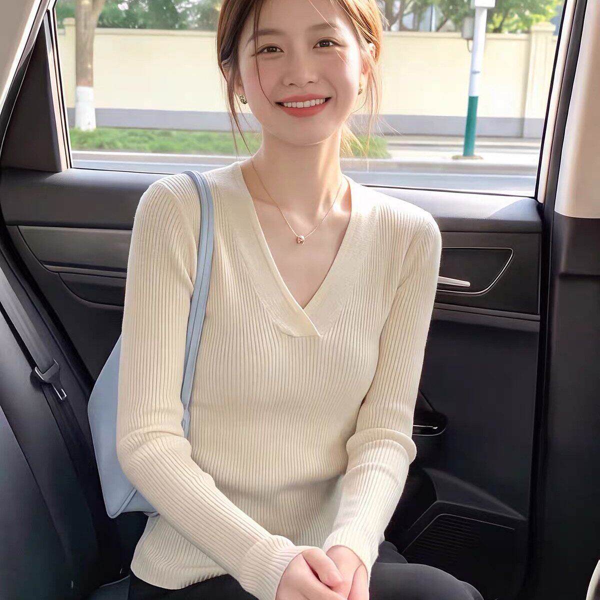 包边领口细坑条纹理长袖