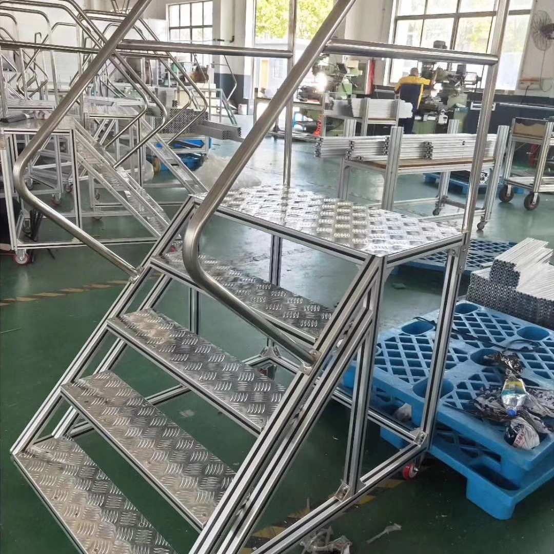 工业楼梯踏板扶手铝型材材料生产加工配套图纸设计