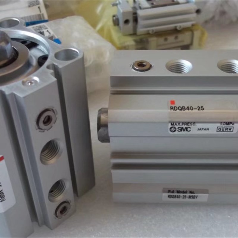 SMC RQB RDQB20/25/32/40/50/63/80/100-15/20/25/30-M. 薄型气缸