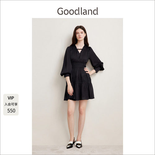 Goodland美地24春款黑色微褶设计a字裙法式v领连衣裙/短裙