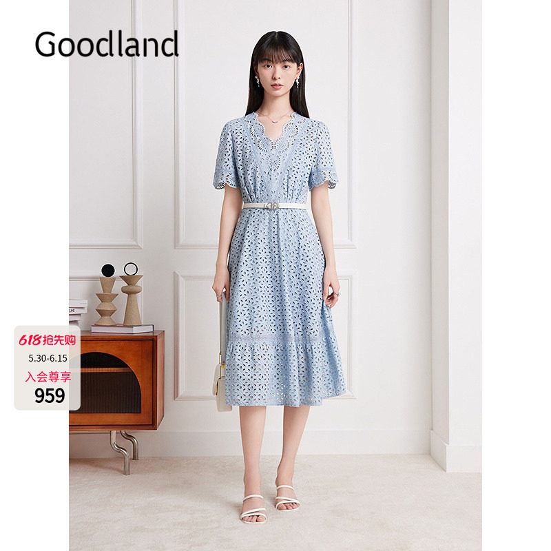 Goodland美地女装2025夏季棉质v领收腰法式镂空刺绣连衣裙度假风