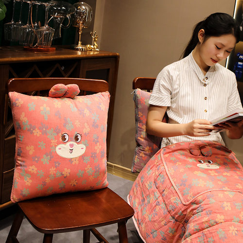 三层纱抱枕被子两用豆豆绒办公室午睡枕头二合一汽车靠枕加厚午休