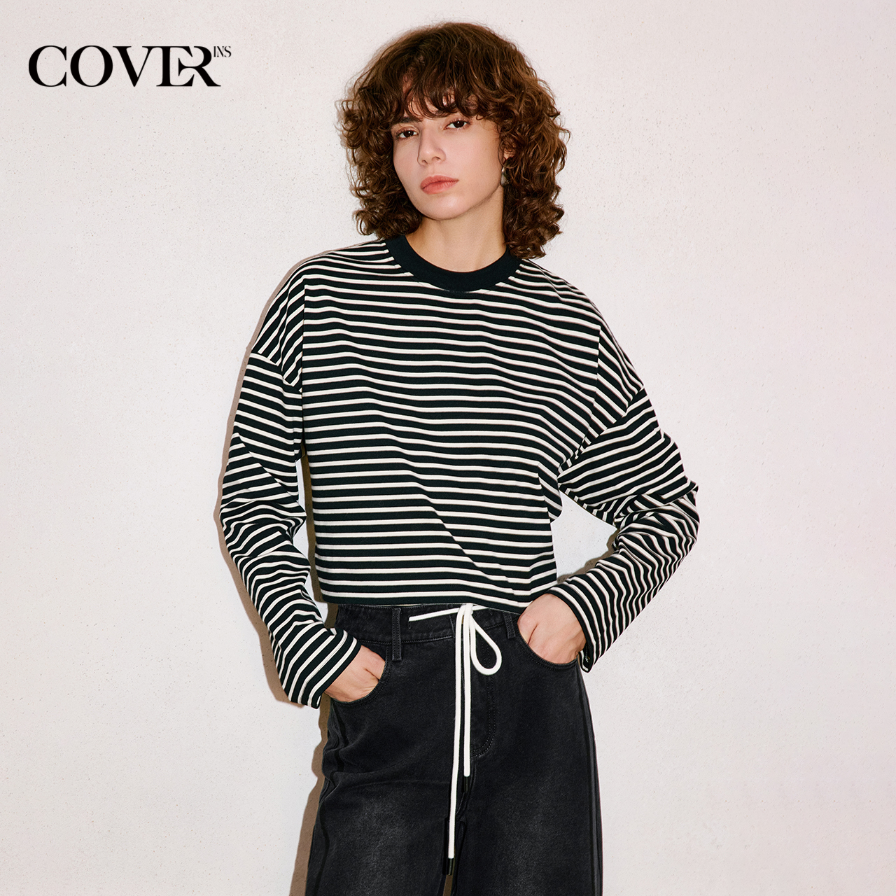 COVERINS黑白条纹长袖T恤上衣女短款2025冬季新款CC35560050