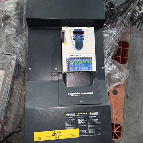 议价法国施耐德电力出品大功率工业变频器。